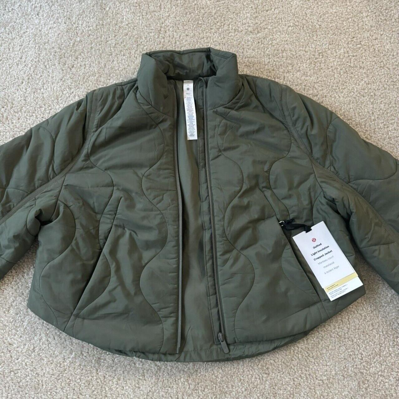 Lululemon quilted light insulation cropped jacket - Depop