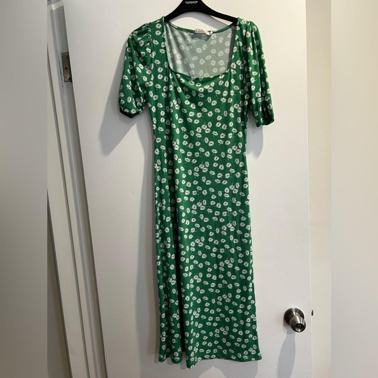 All in favor brand floral poppy green midi dress for