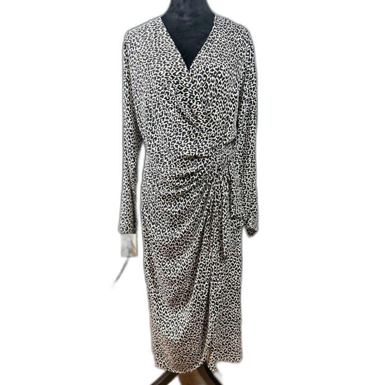 item listed by luxe_relic