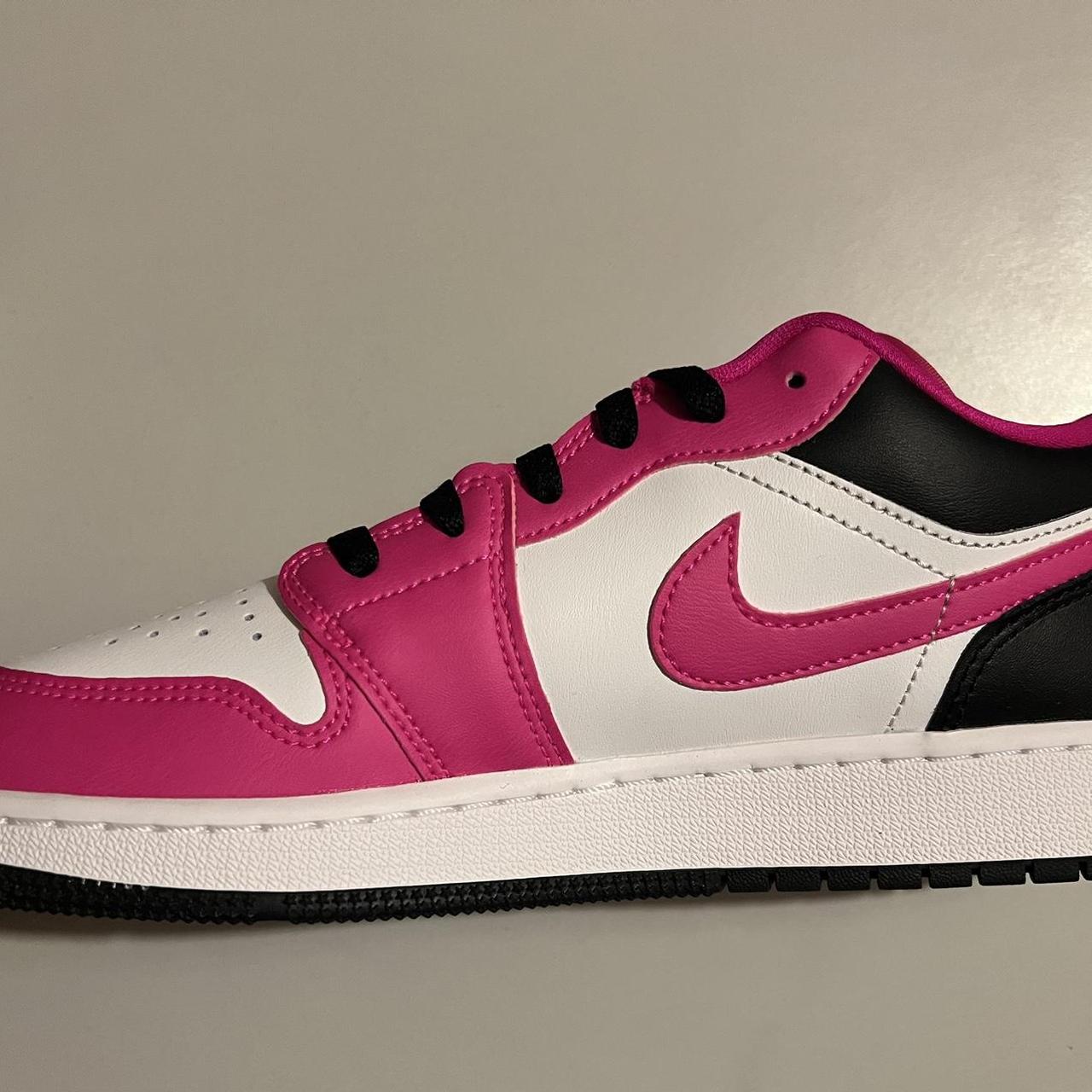 jd nike pink