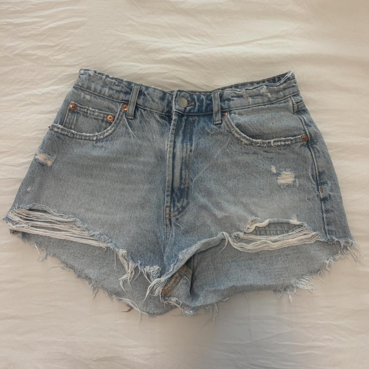 item listed by reaganlee1212