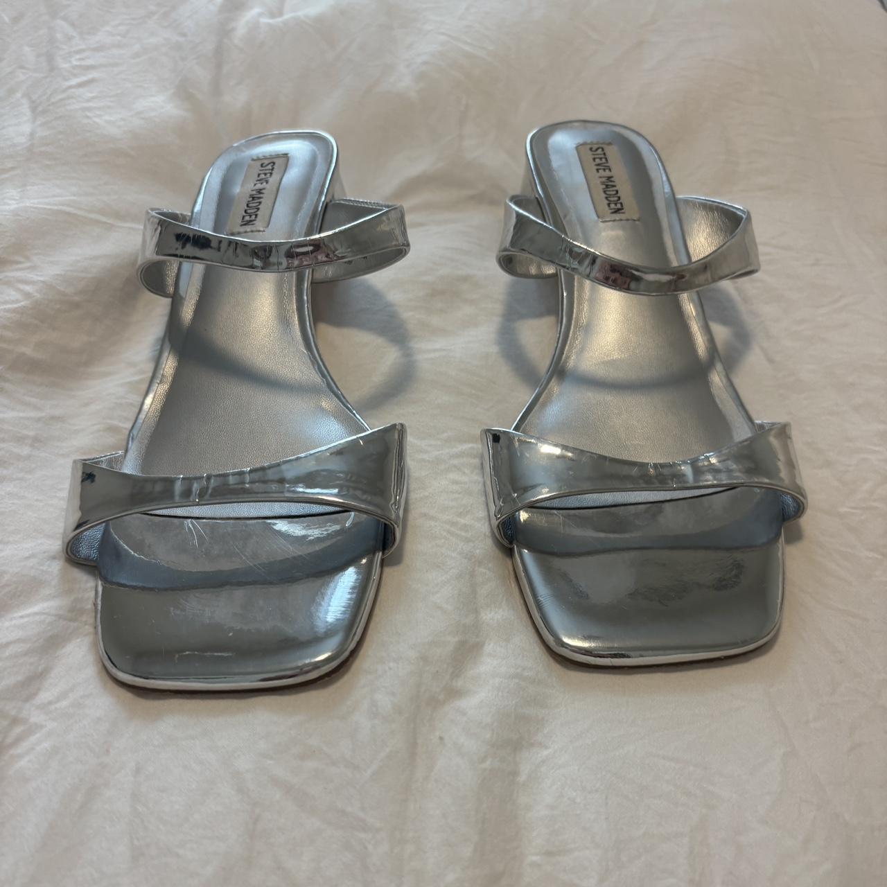 item listed by reaganlee1212
