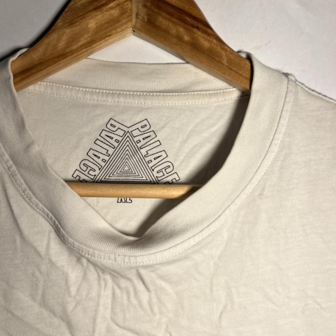 Palace Men's White T-shirt | Depop