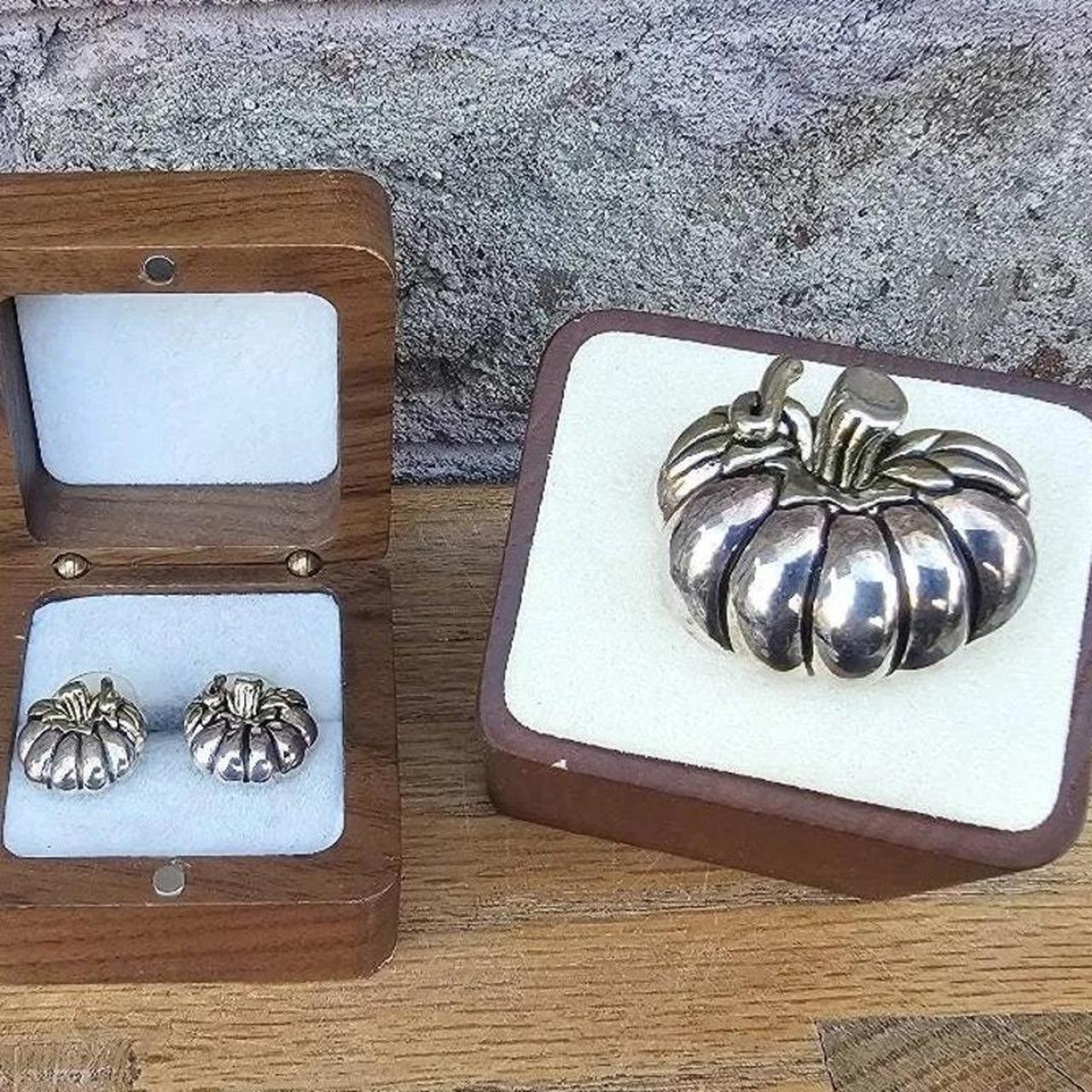 Source Unknown Women's Jewelry - Silver – MJ Pump… - image 1