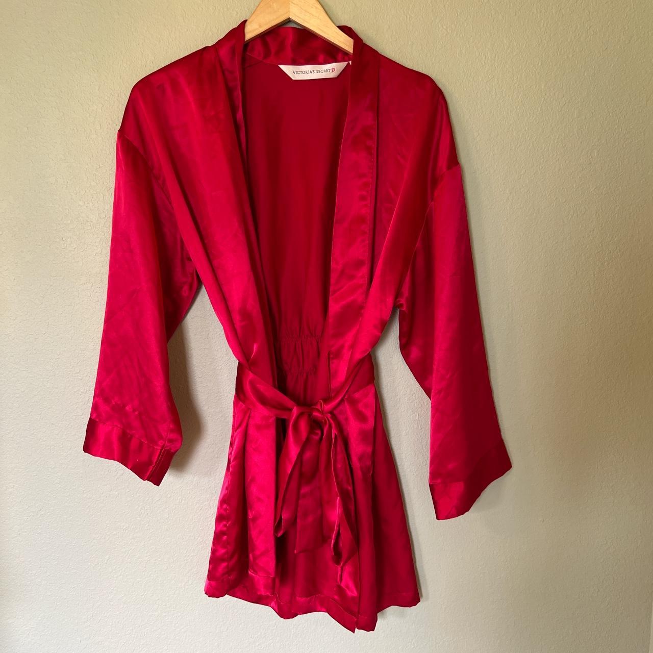 Victoria's Secret Women's Red Robe Depop