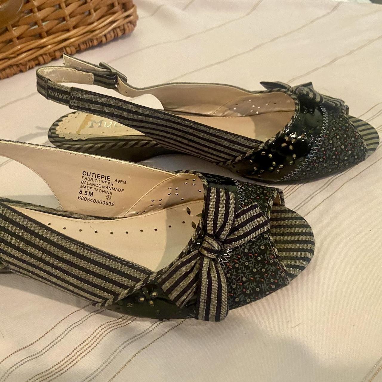 mudd checkered shoes