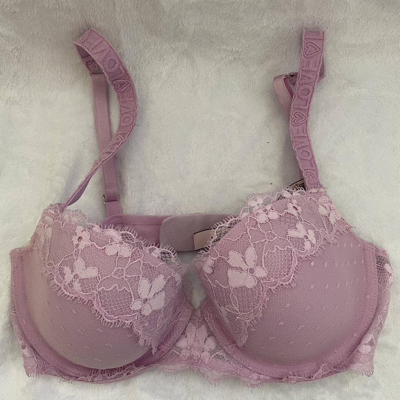 Bras lingerie Depop