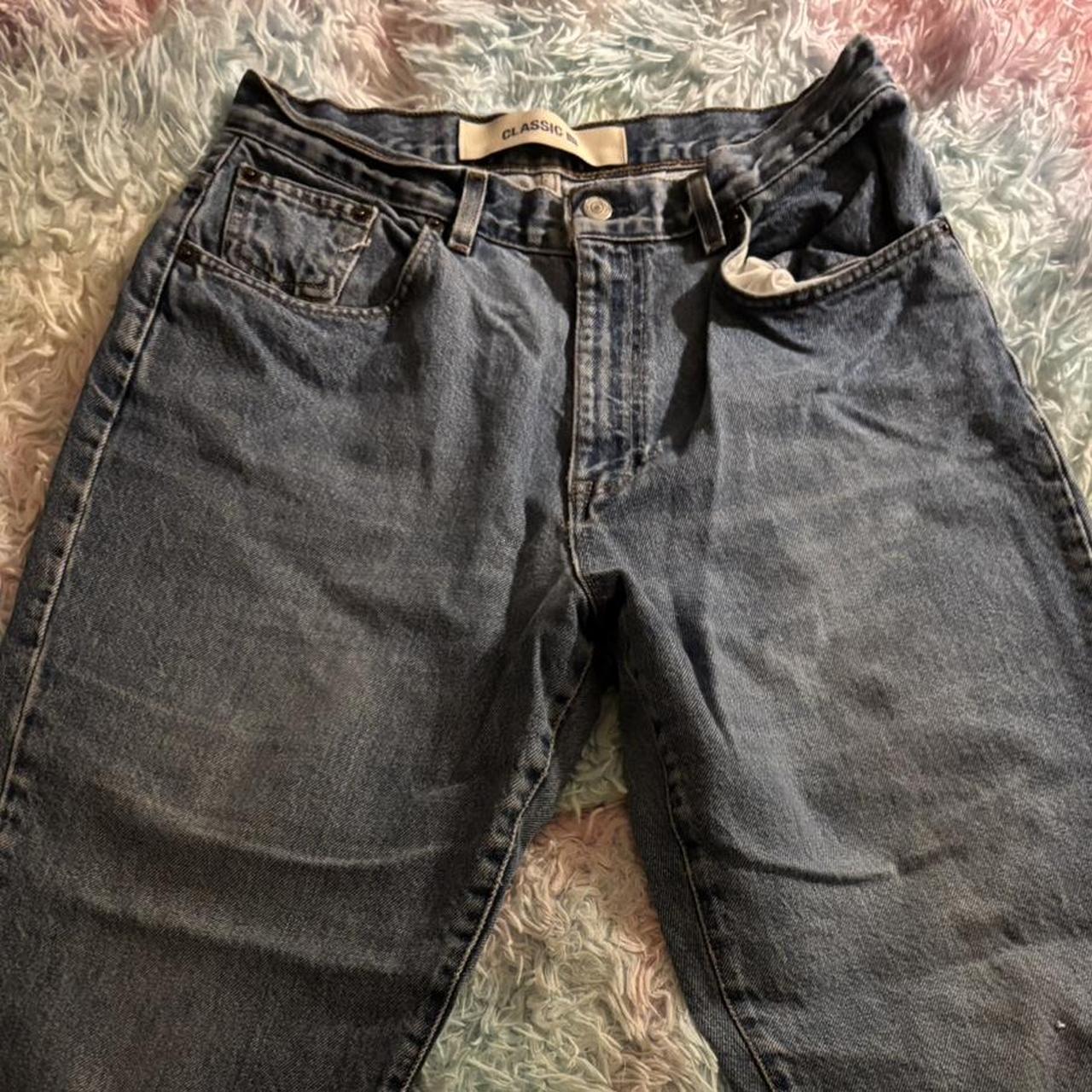 item listed by wybielikesbuttons