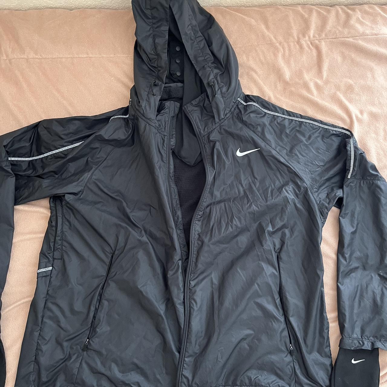 Nike running windbreaker Size XL Depop