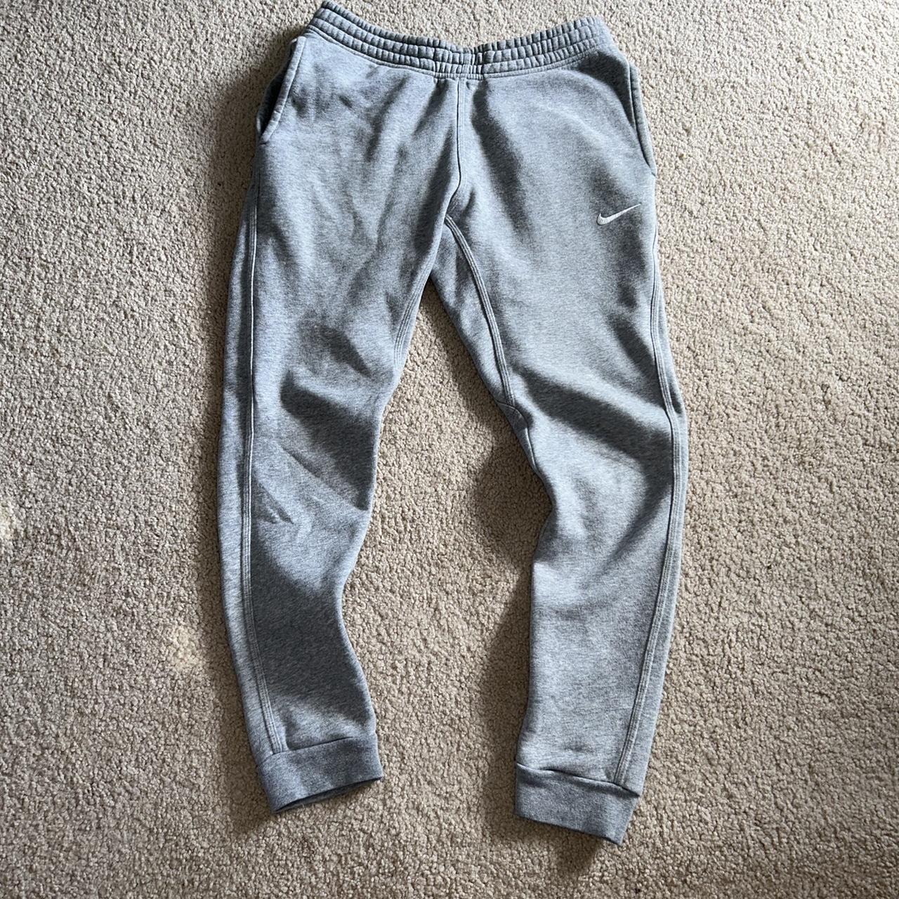 Nike discount joggers size small perfect condition