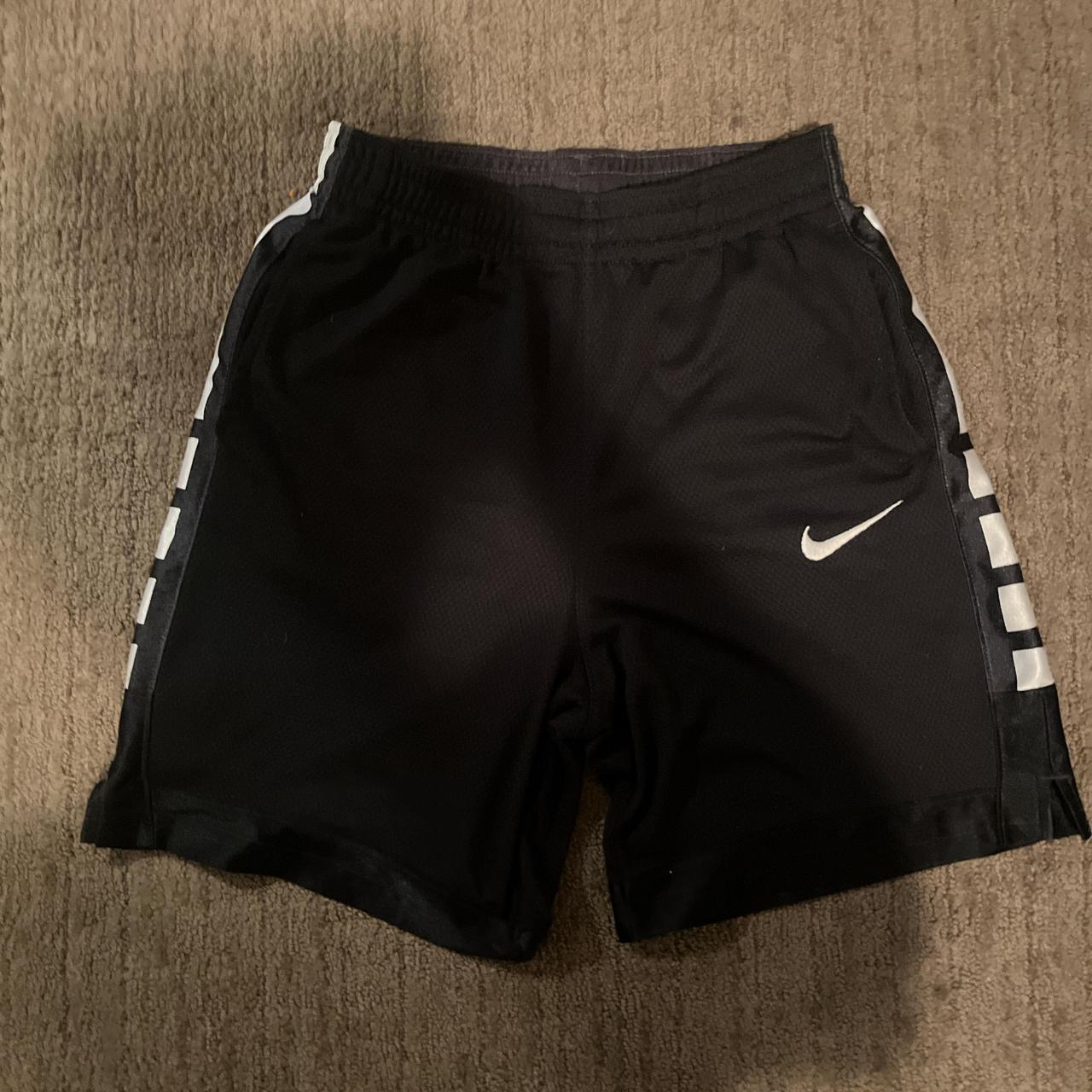 Nike Elite Shorts Youth Size Large. Black and White