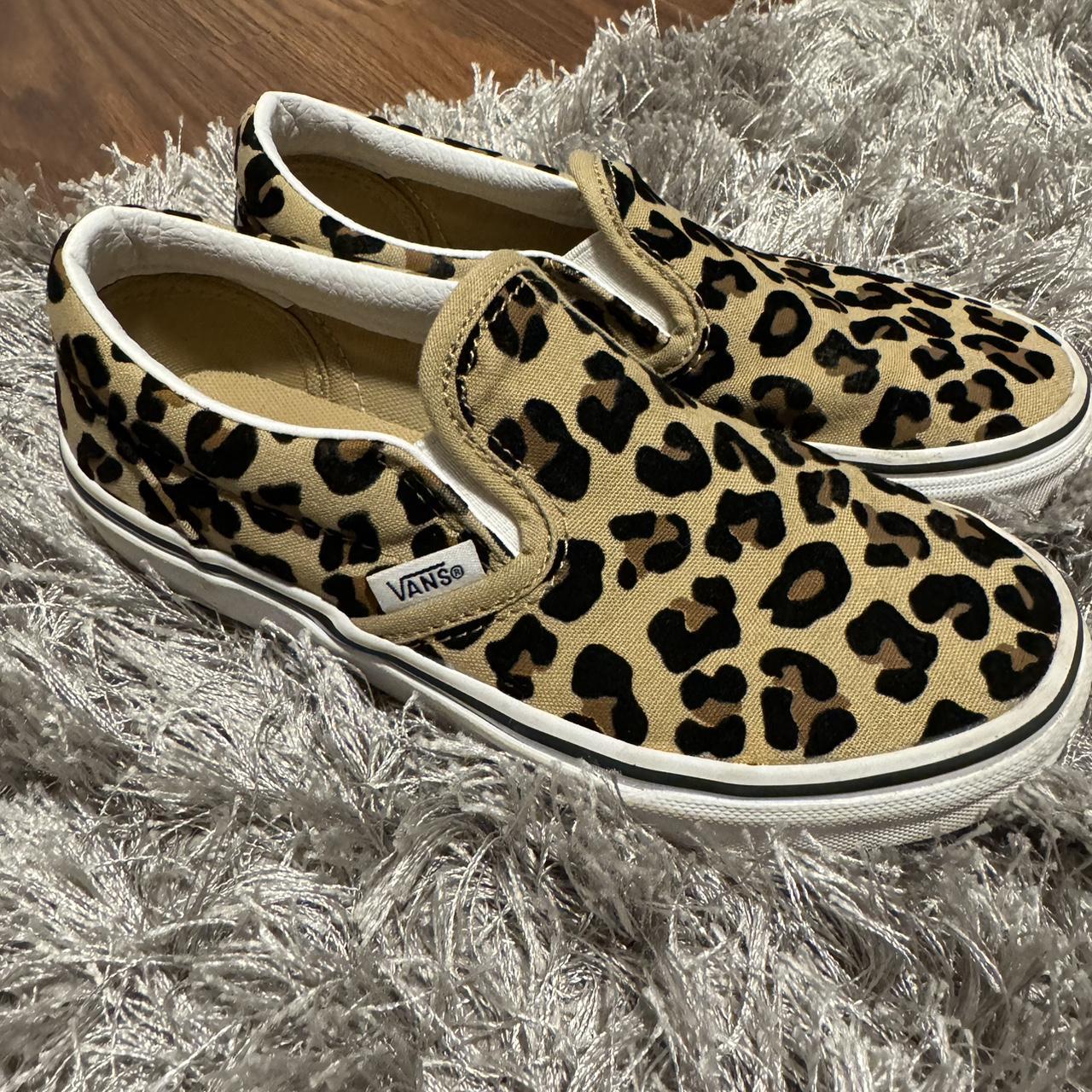 Kids cheetah vans hotsell