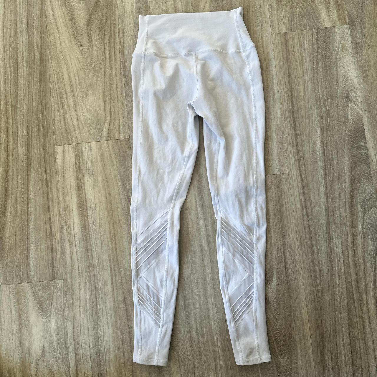 Alo Yoga Motto Leggings Good condition very Depop