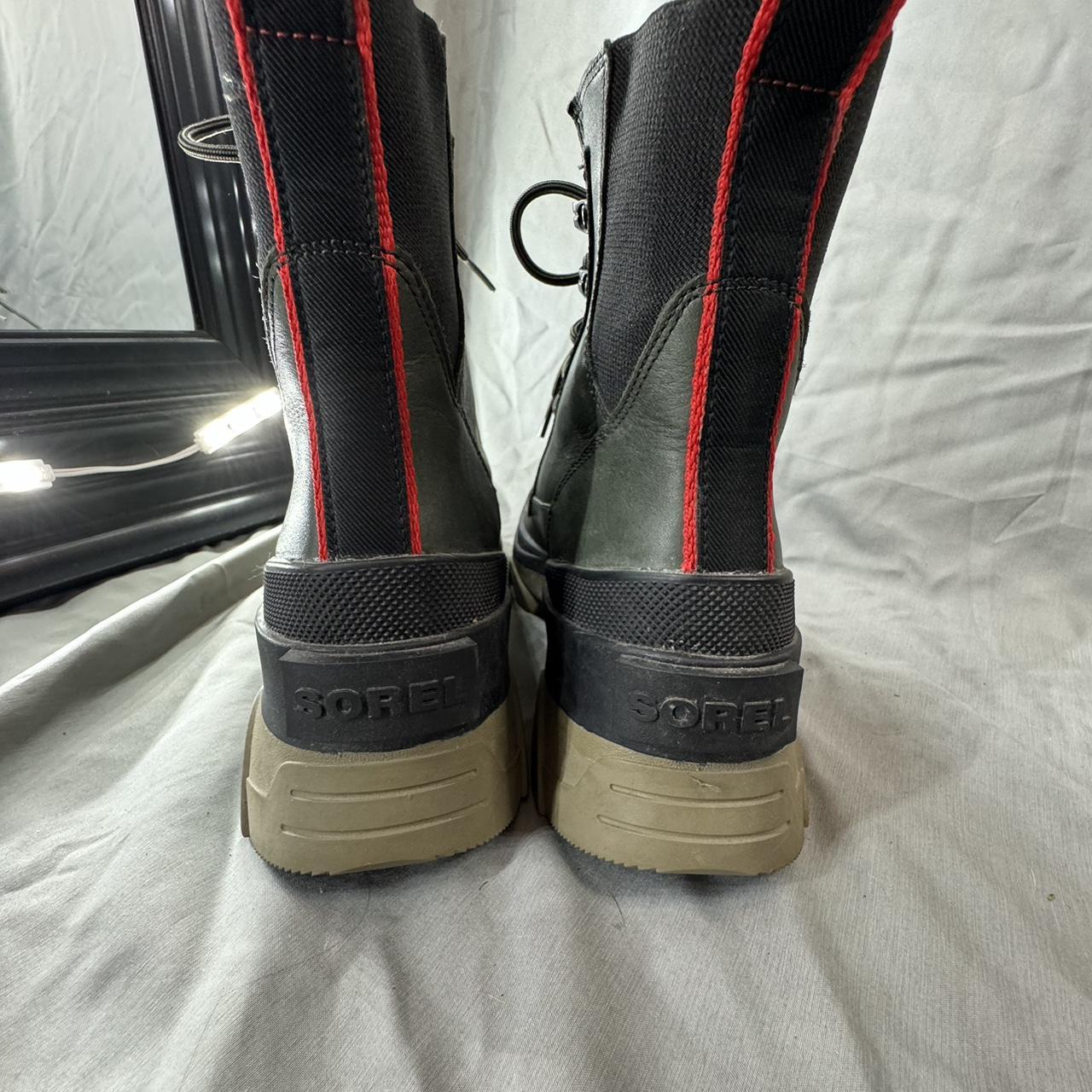 sorel flat boots