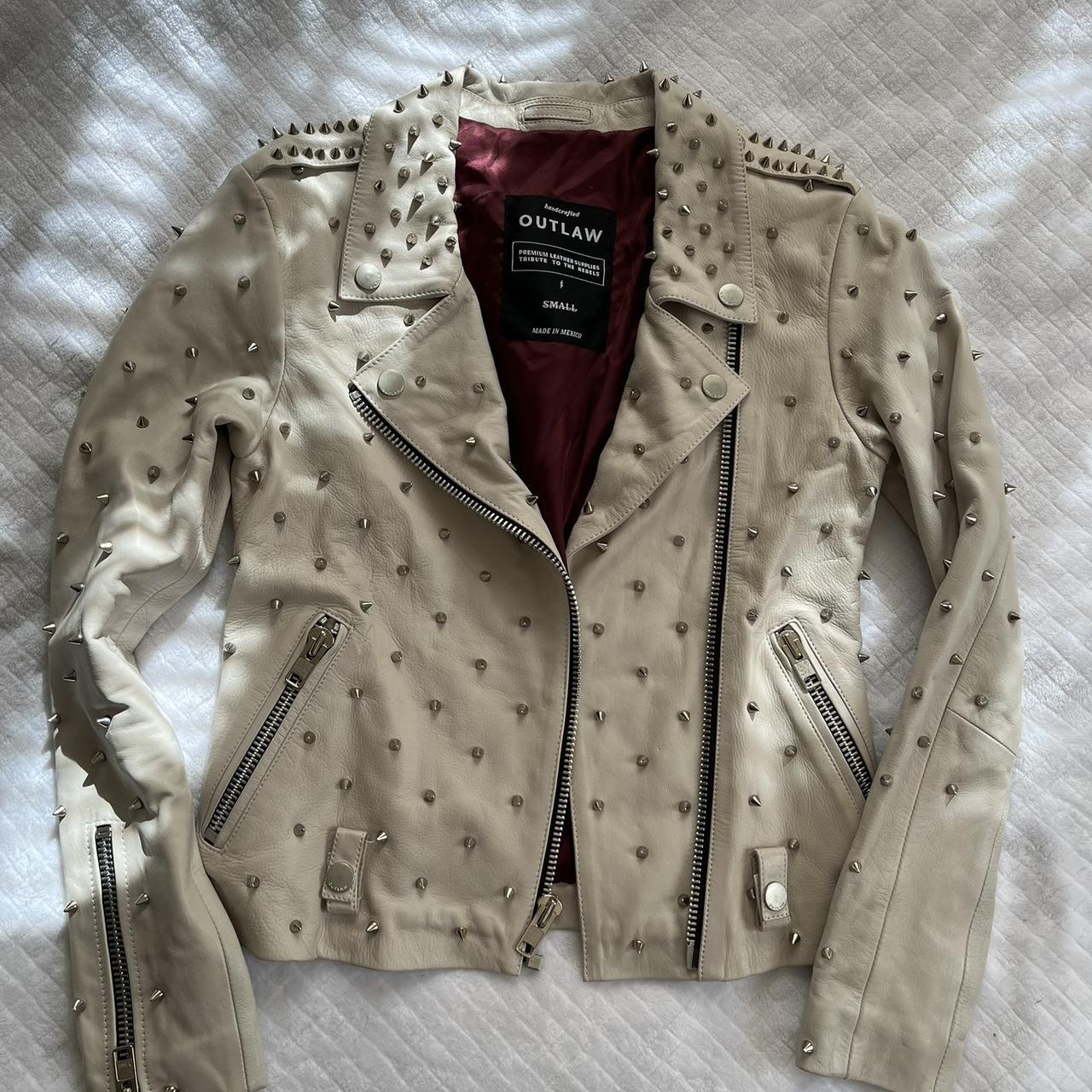 item listed by angiemaie06