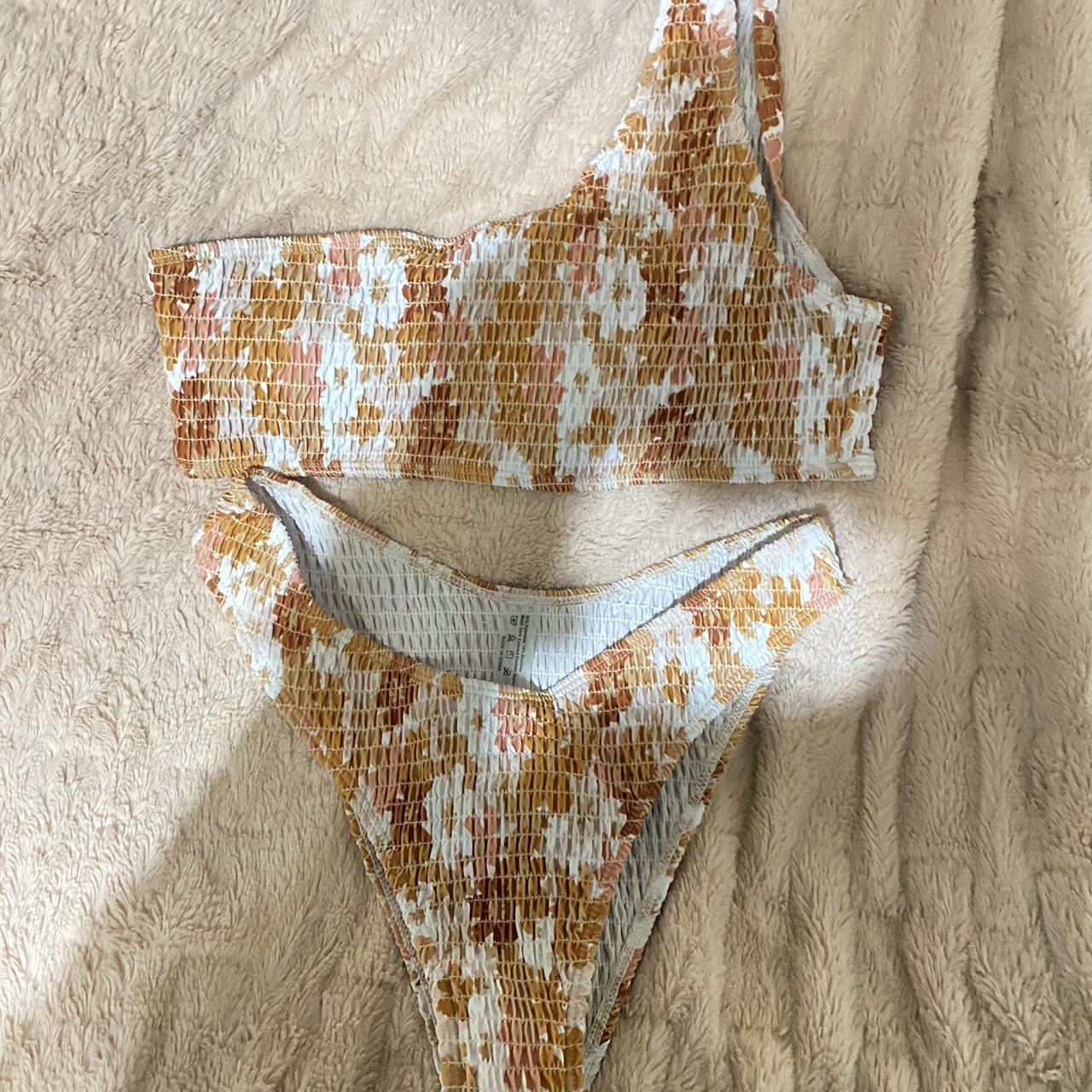 White bikini-bottom - Depop