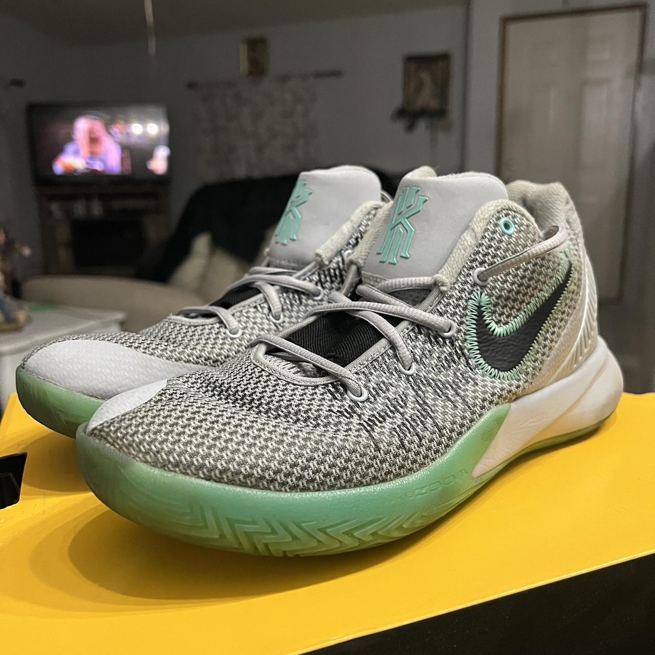 Nike kyrie green