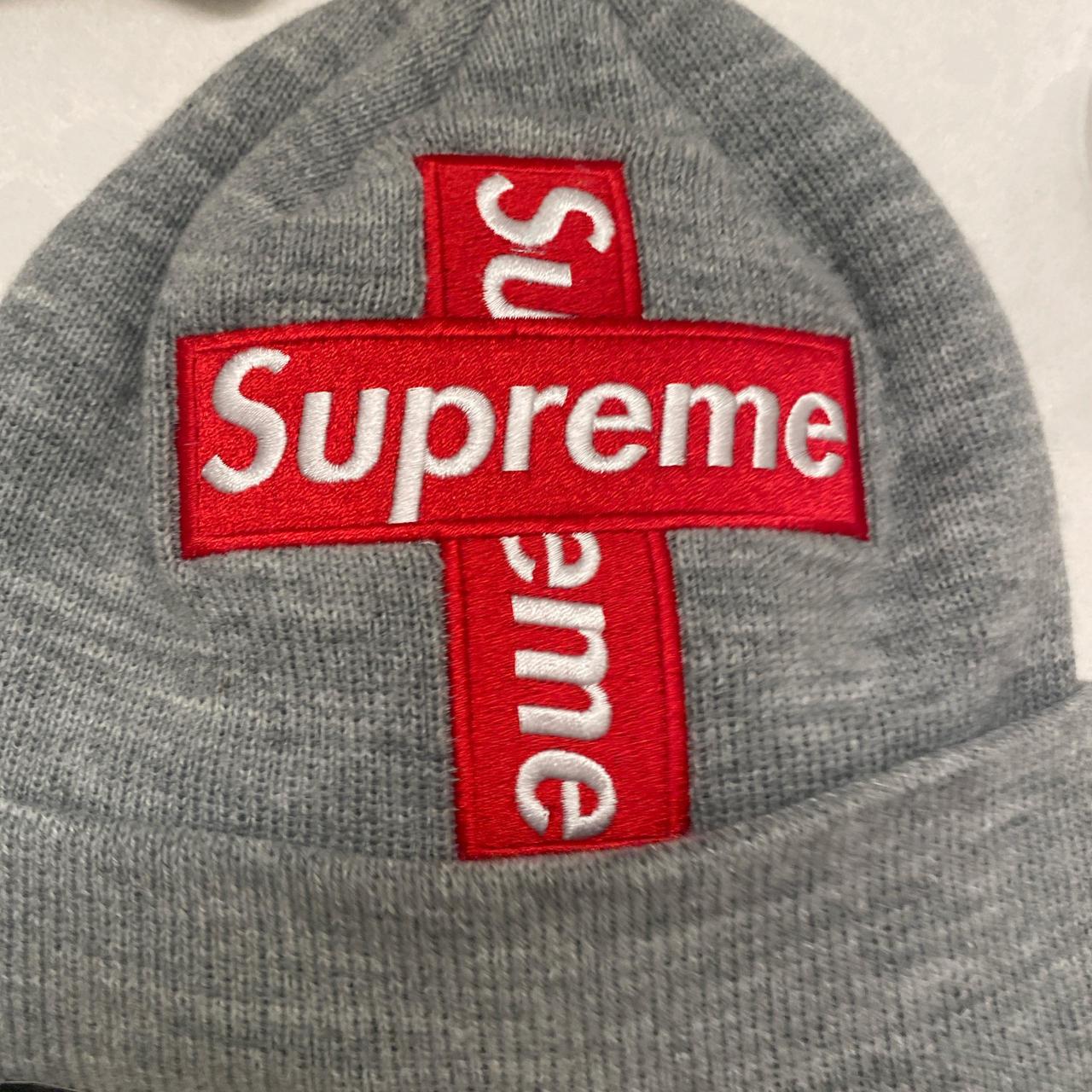 Supreme Men's Beanies - Grey – Supreme new era cross box