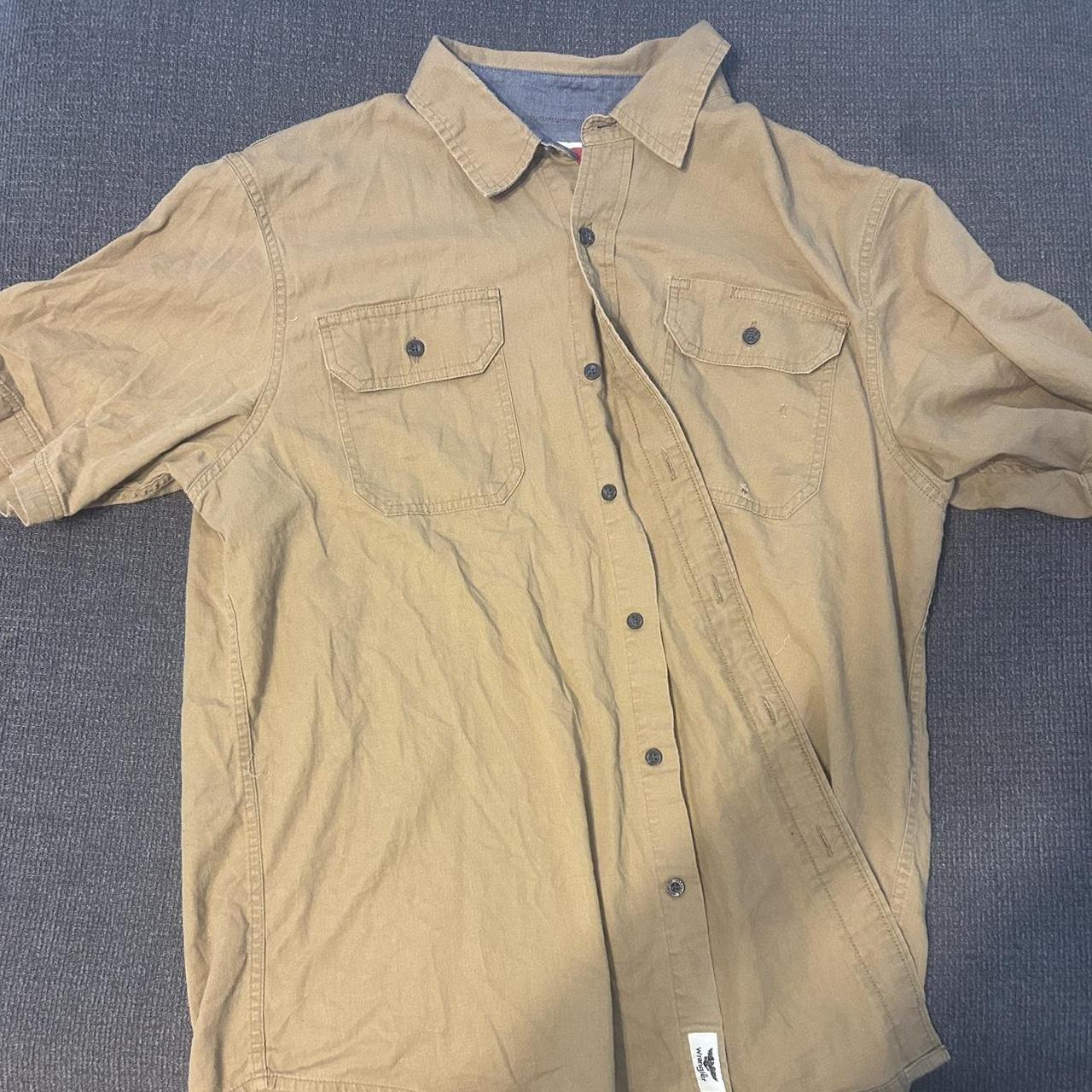 Large Khaki Wrangler Short Sleeve Shirt - Depop