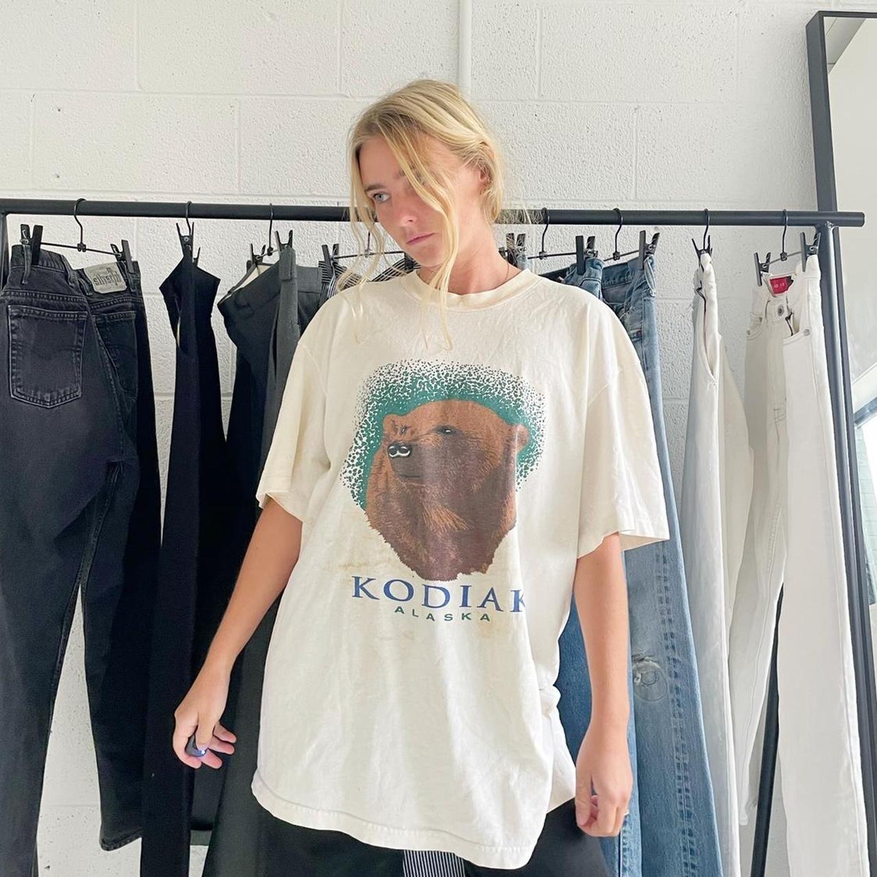 Vintage souvenir t shirt Kodiak Alaska Fits xxl Cute... Depop