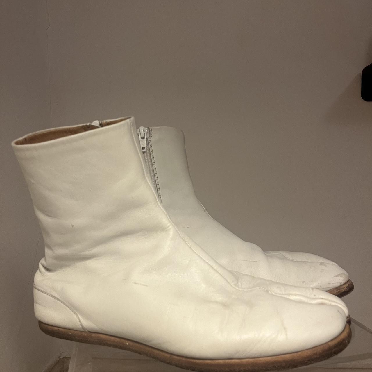 Maison Margiela Tabi boots A few scuffs but... - Depop