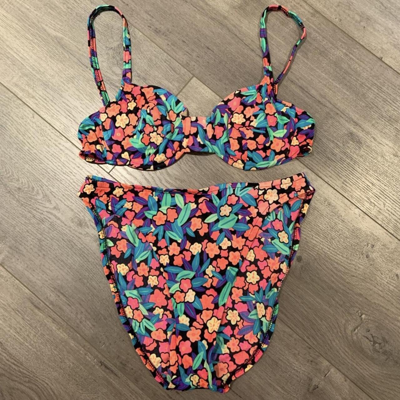 Women S Bikinis And Tankini Sets Depop