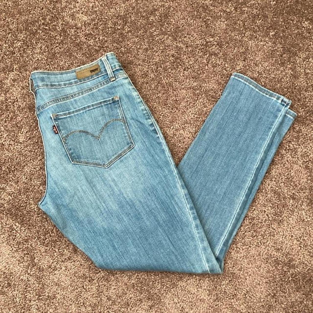 Levis bold curve hotsell