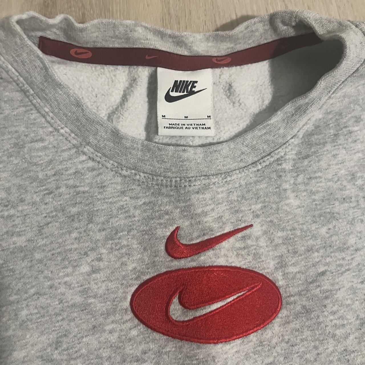 mens grey nike crew neck