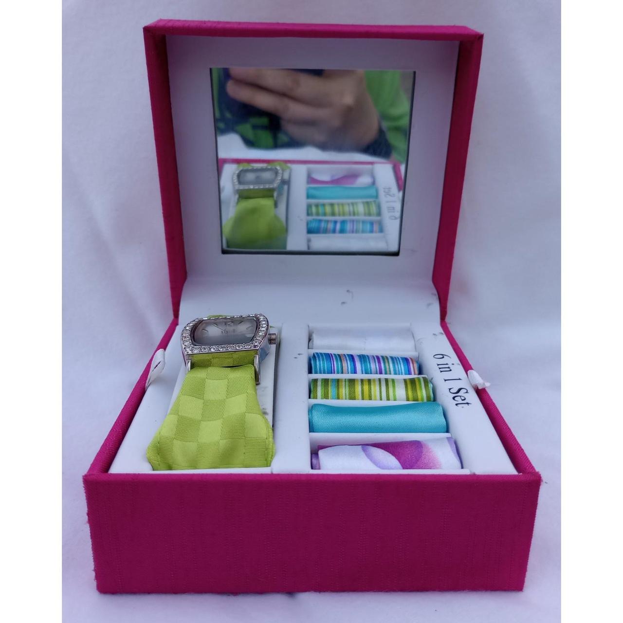 Source Unknown Women's Watch - Silver – Excellent… - image 2