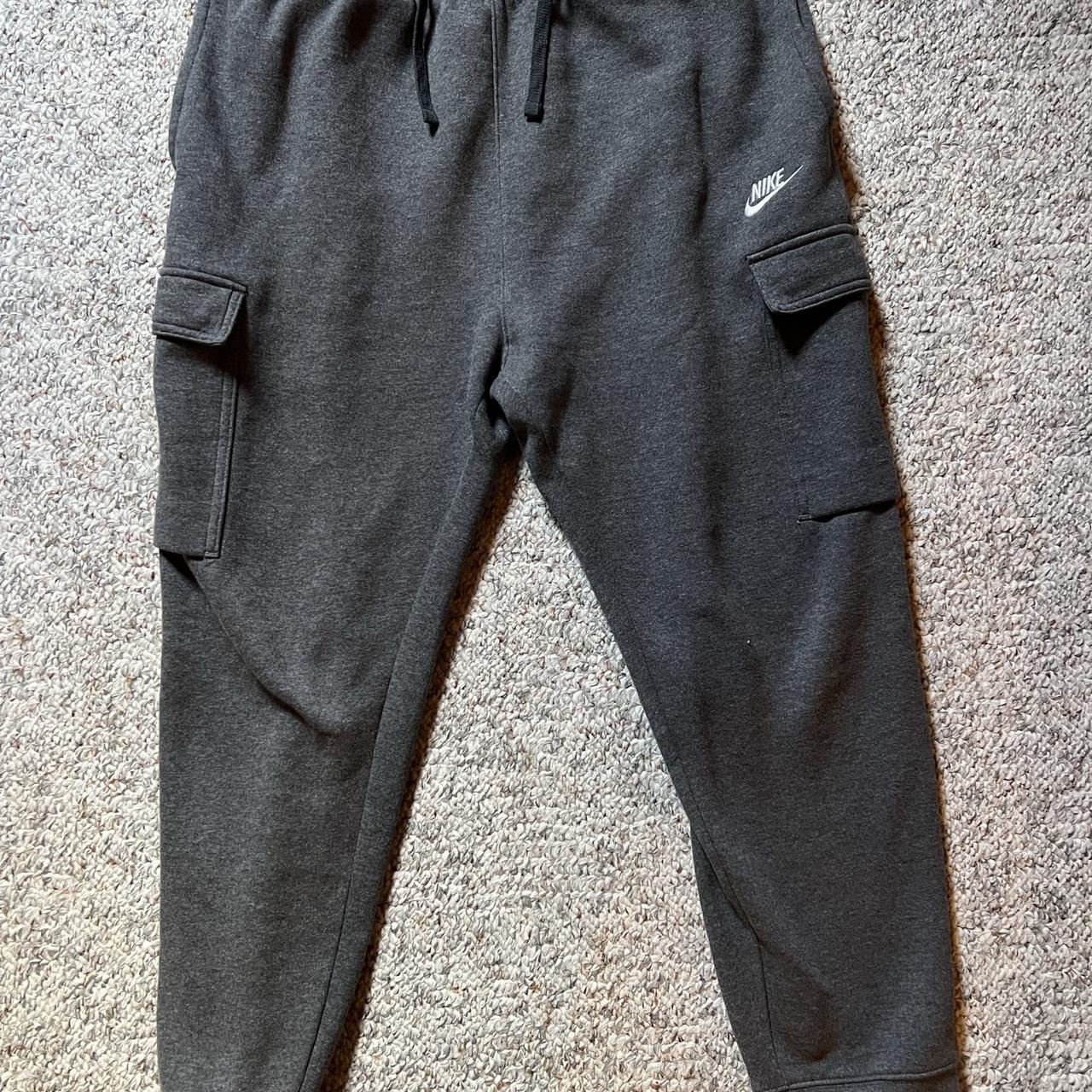 mens grey nike cargo joggers