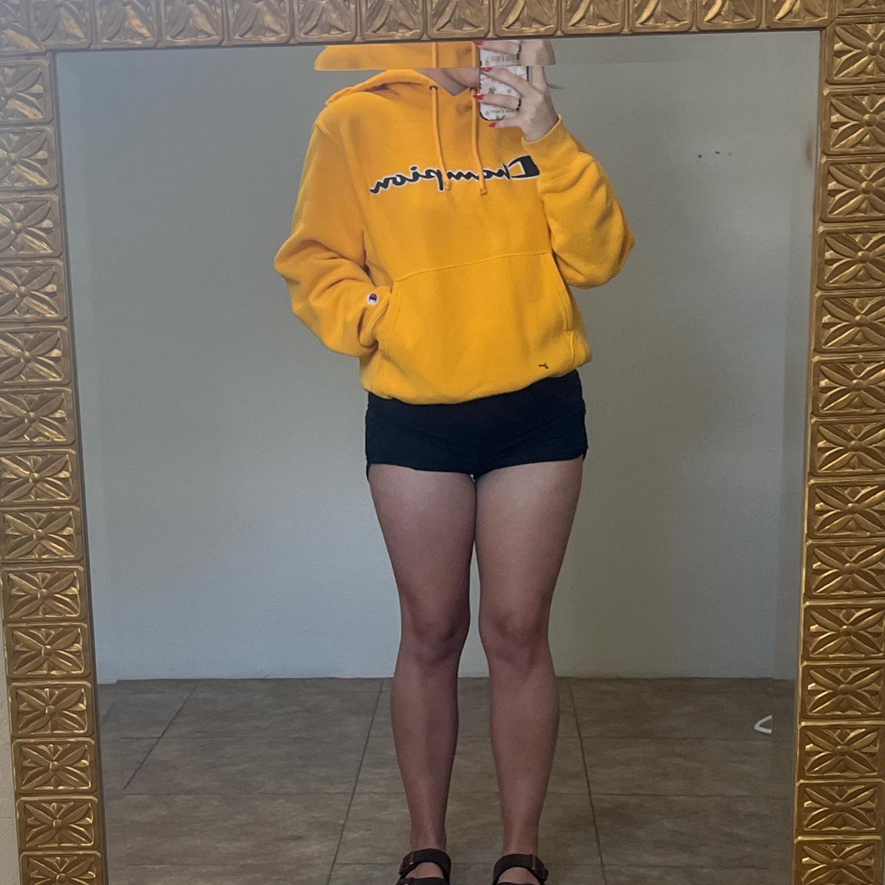 Champion sweater oversized yellow best sale