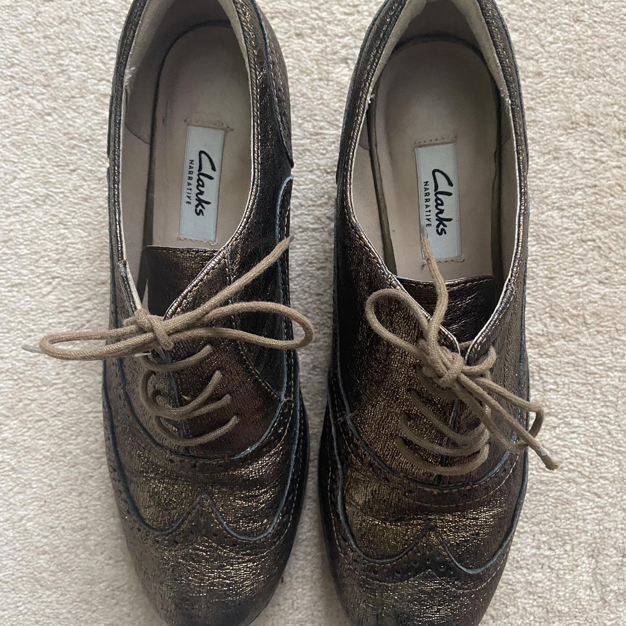 Super comfy excellent condition gold brogues with a