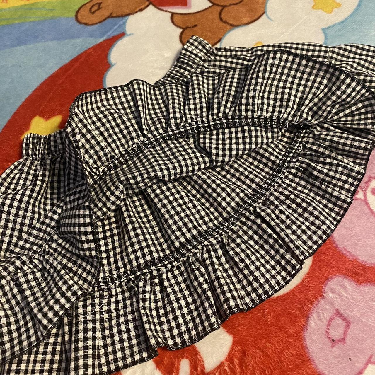 Cute checker skirt 🖤🤍🖤🤍 *great condition *mini... - Depop