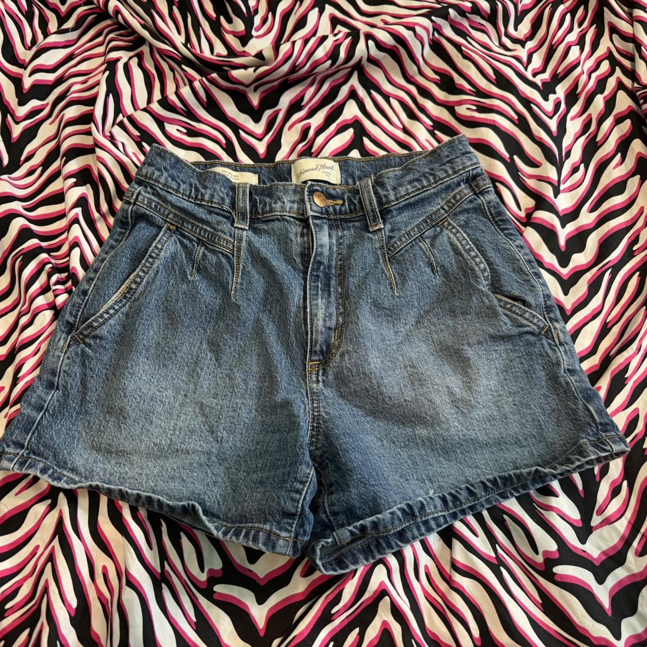 item listed by st4rshollow