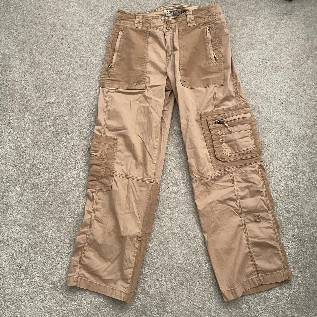 Abercrombie and fitch cargo pants size S. Great | Depop