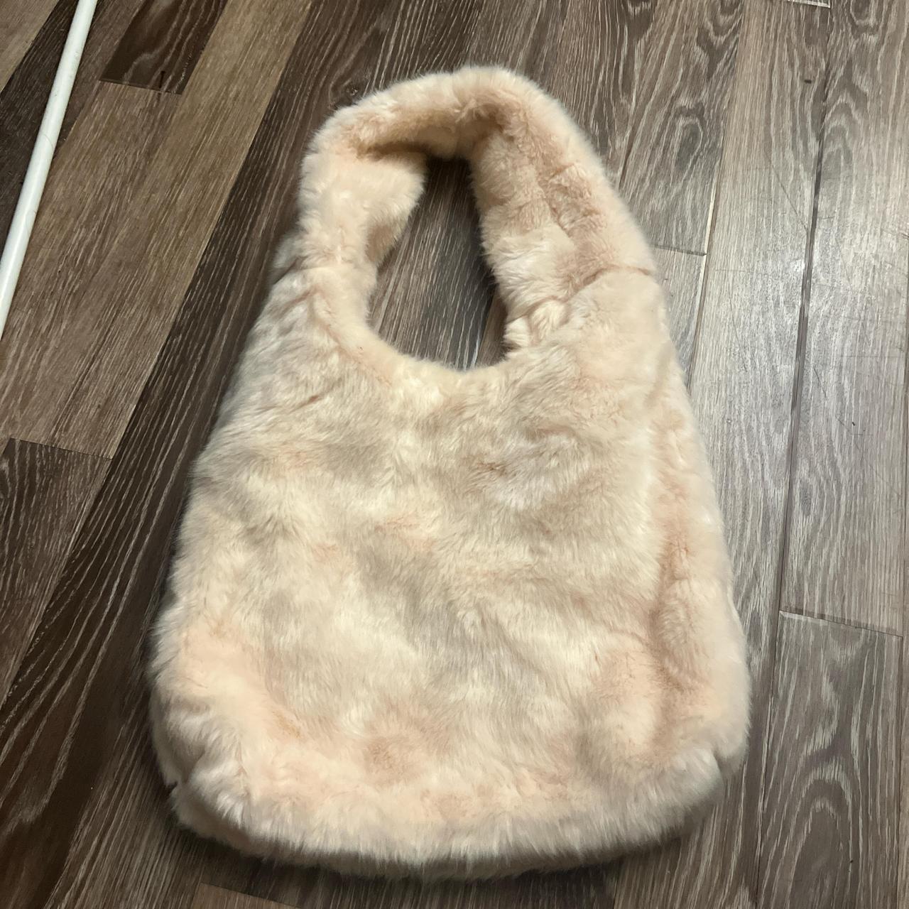 item listed by alicialovesssu