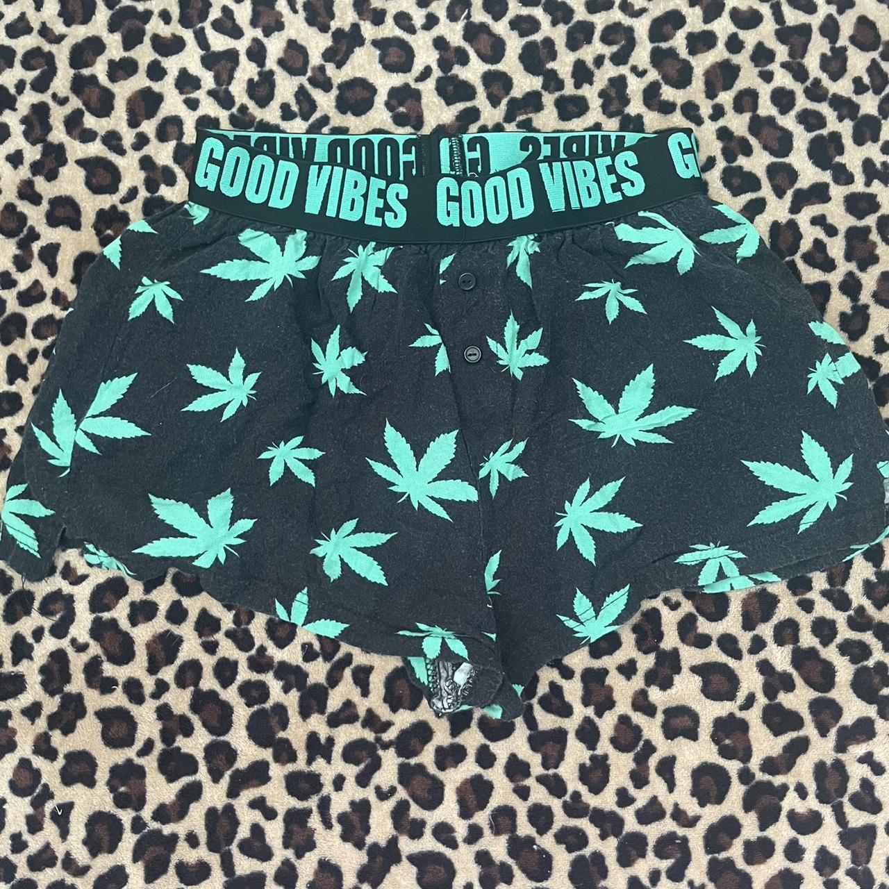 True by rue 21 weed shorts size S - Depop