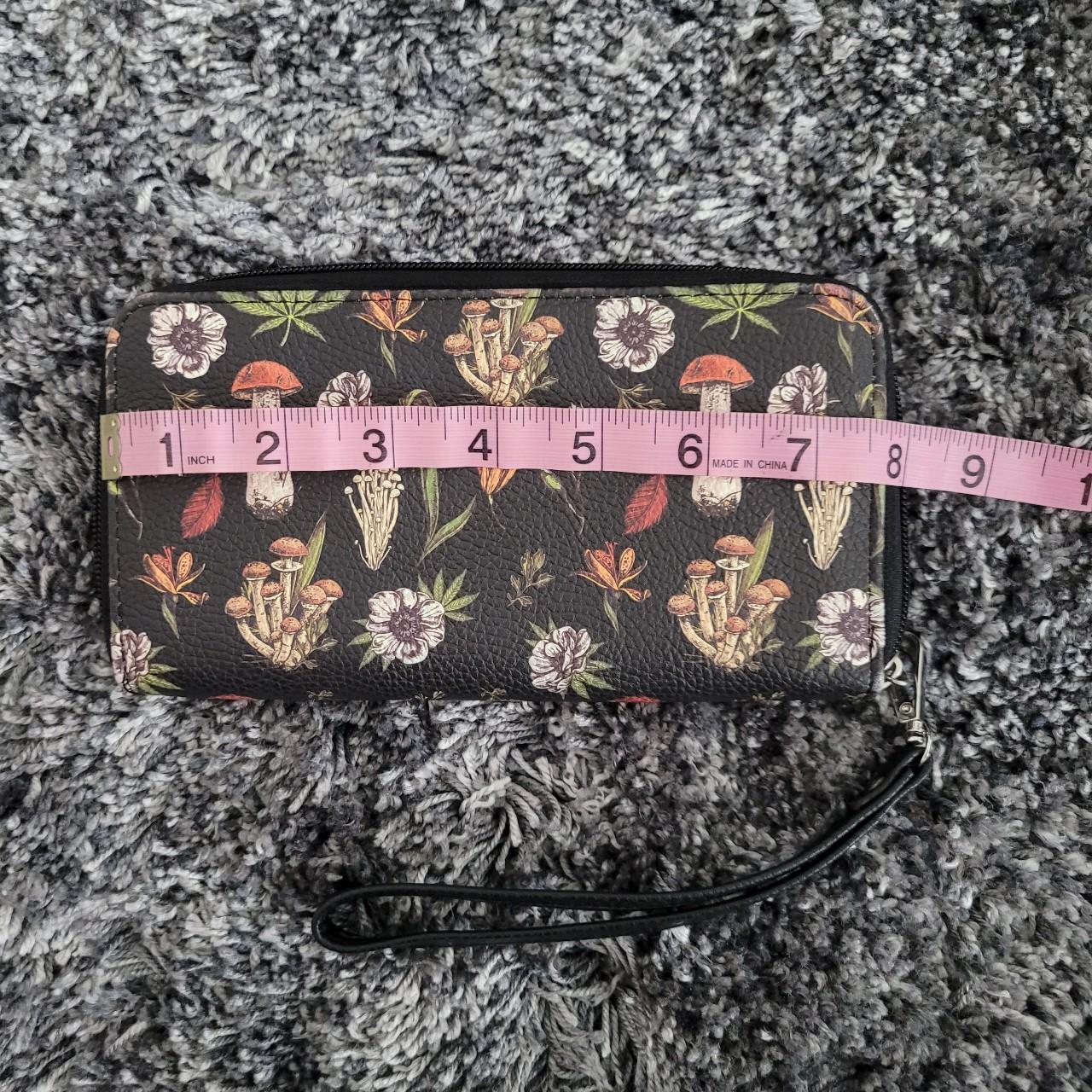 thumbnail image 2 of Men's Short Multi-Card Slots Tri-Fold Zipper Coin Pocket Wallet 2 of 14