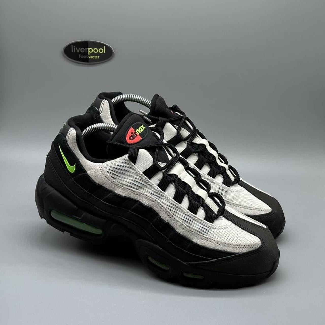 liverpool trainers nike