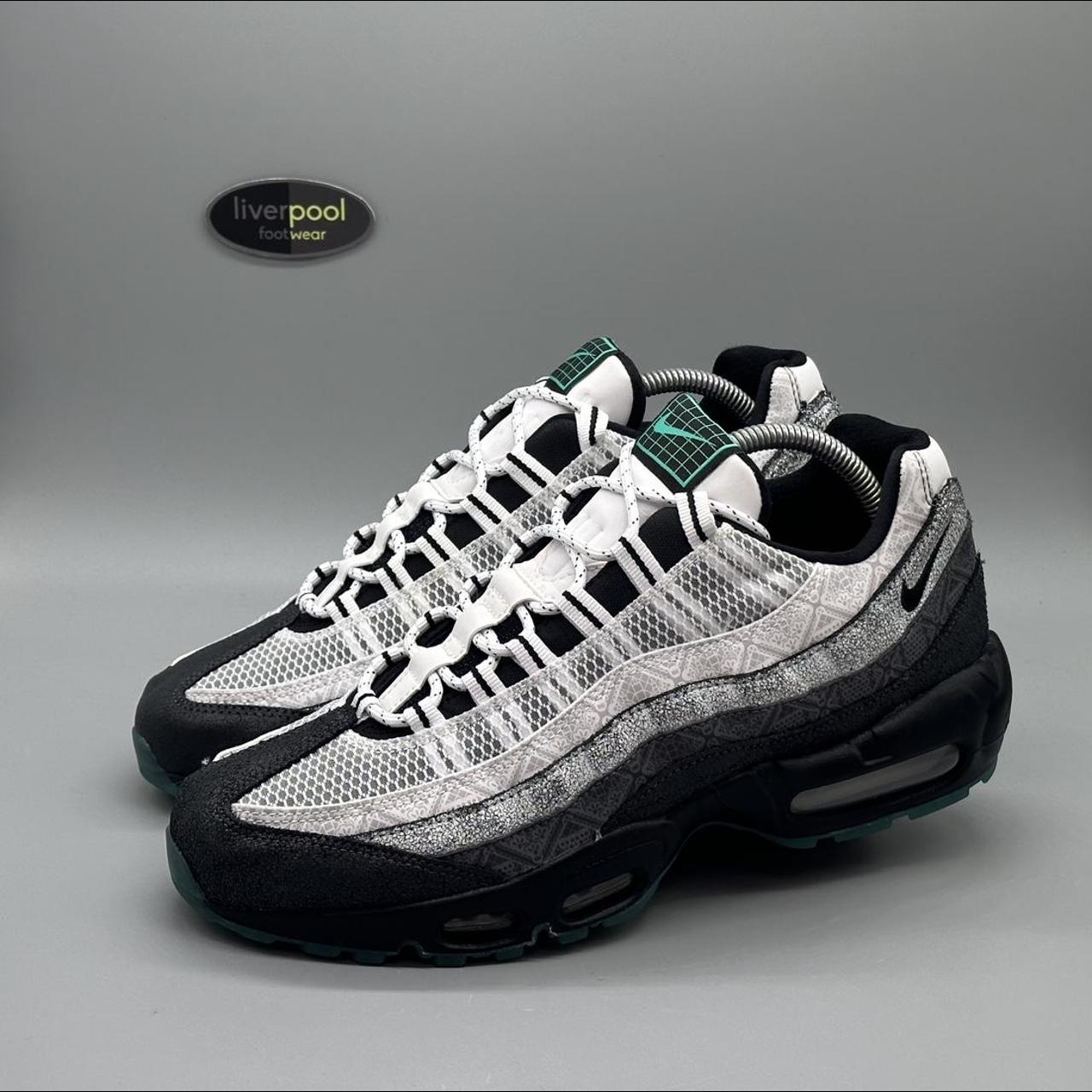 lfc nike air max 95