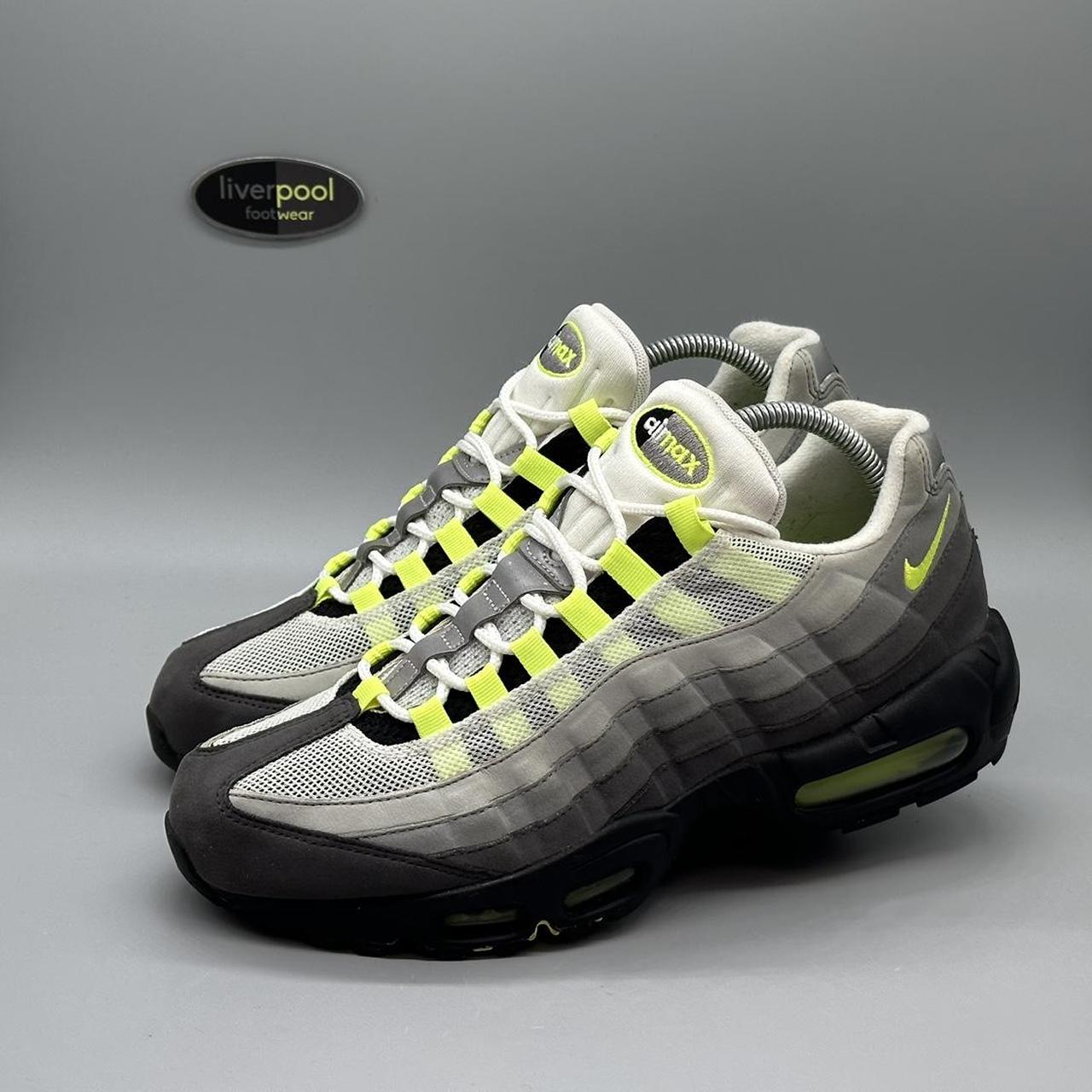 lfc nike air max 95