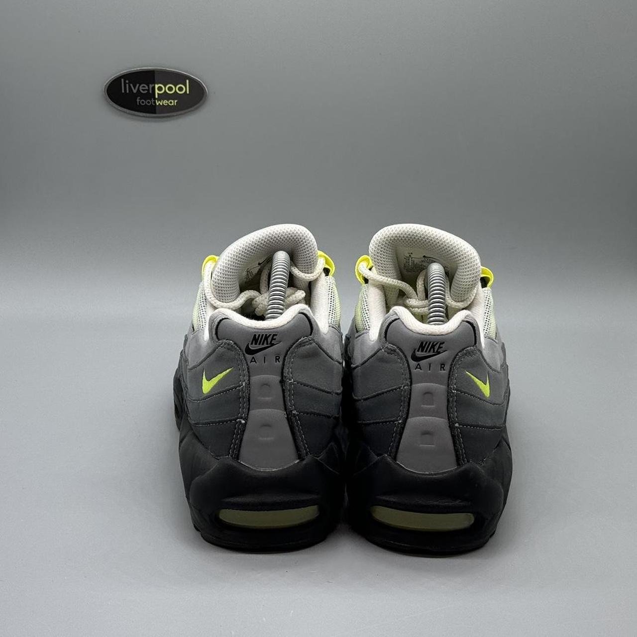 lfc nike air max 95