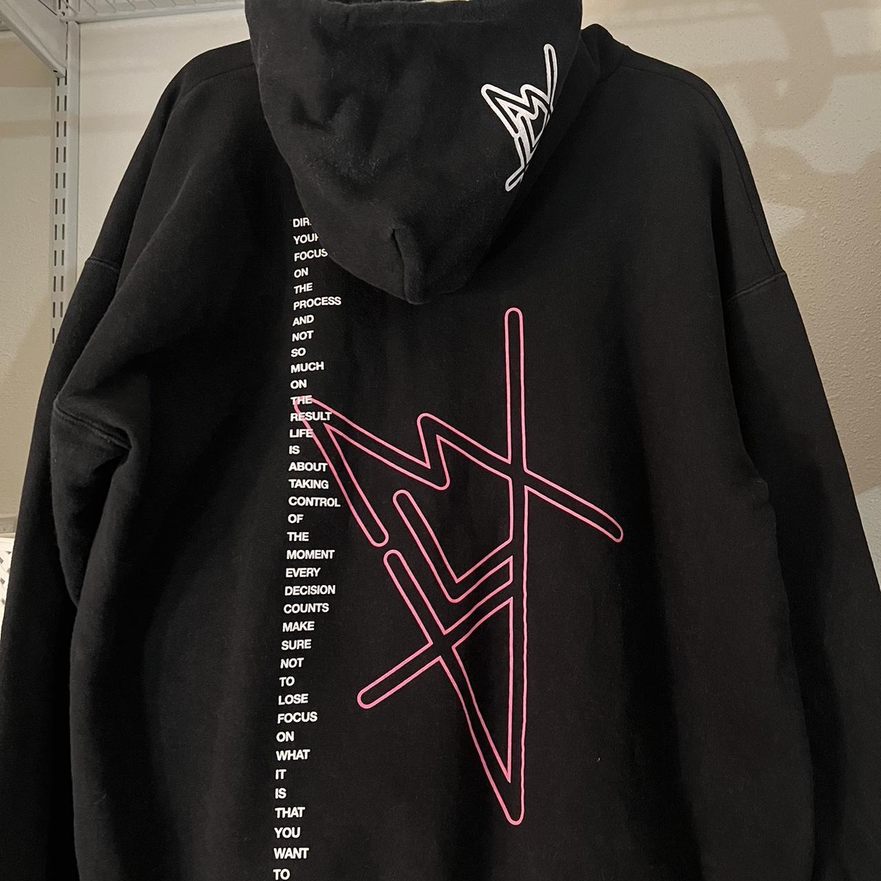 驚きの激安価格 - L Size Hoodie XC3 Tuan Mark GOT7 Great Depop | Condition K-POP・アジア