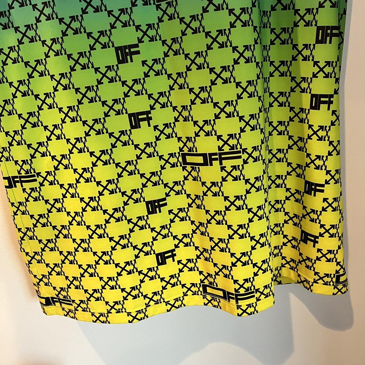 【OFF‐WHITE】Gradient Monogram T-Shirt 関税送料込 Off-White Athleisure Monogram Gradient Shirt - | Depop