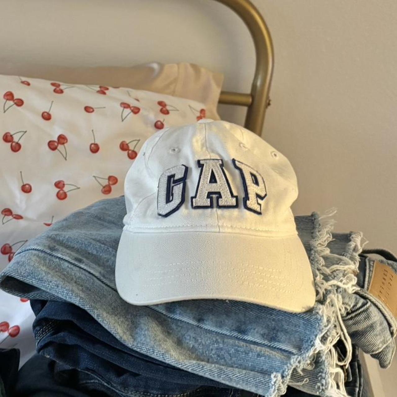 Gap hat-vintage - Depop