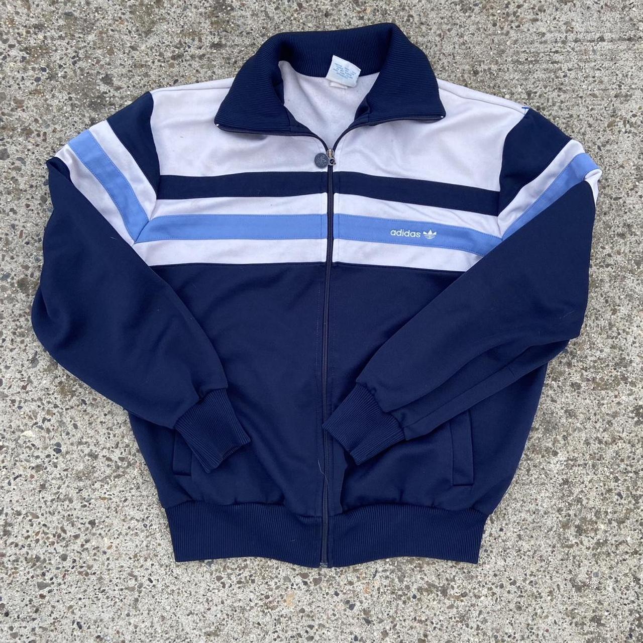 item listed by victormerlos