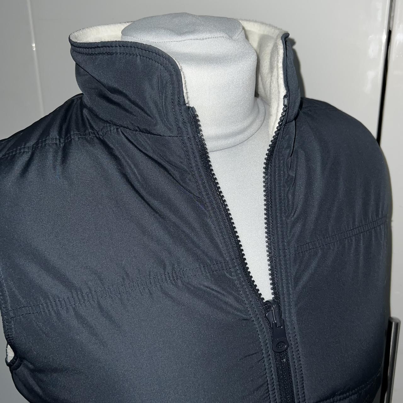 item listed by 3llese