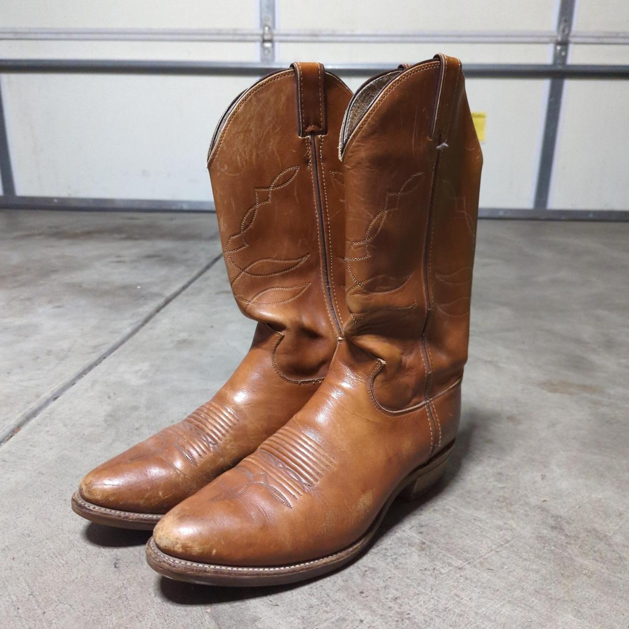 item listed by i90vintage