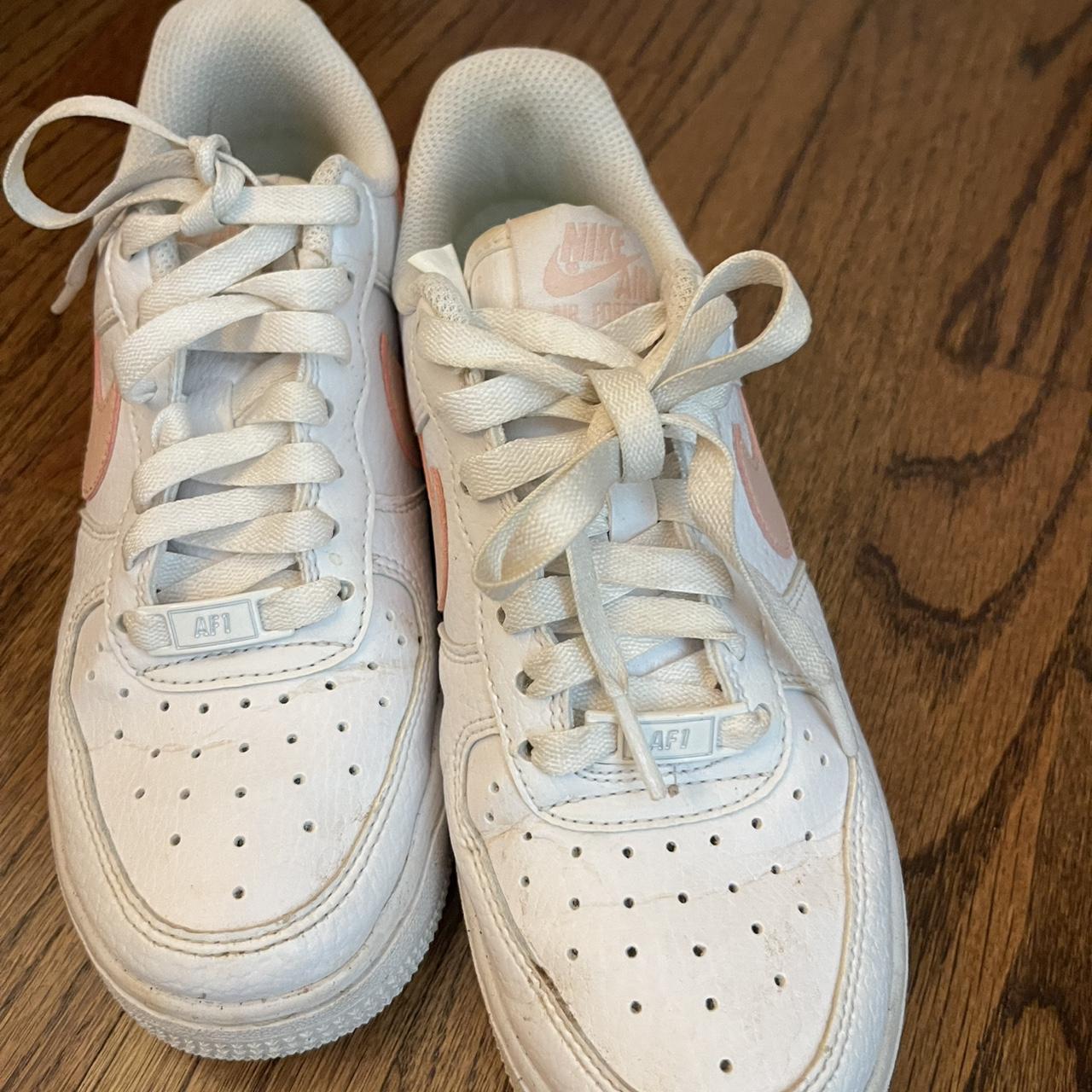 Nike Women's Sneakers White/Pink US – White and pink Nike