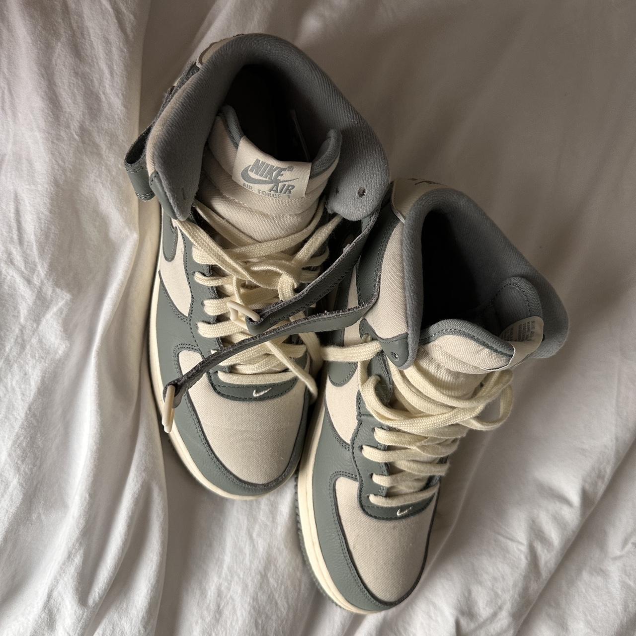 mens coloured nike tops